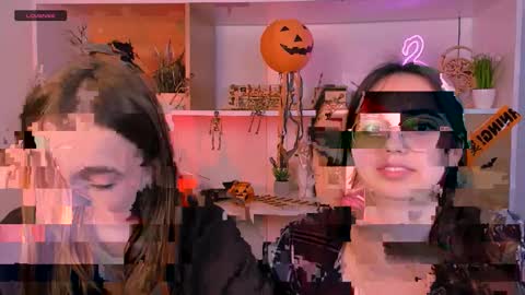 Luna online show from November 2025 12:17:01 PM