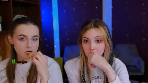 Luna online show from November 2025 07:57:01 PM