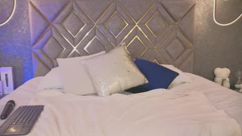 I OOT online show from September 2025 08:09:01 PM