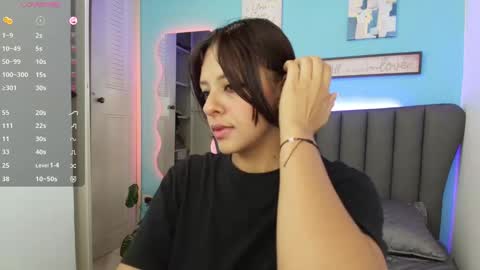 Snapshot of aria_russo chatting on November 2025 03:13:02 PM Aria online show from November 2025 03:13:02 PM