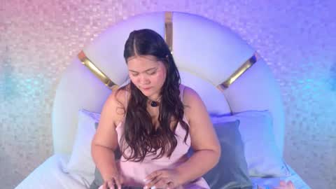 aria_sm online show from December 2025 03:23:01 AM