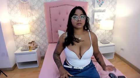 aria_star7 online show from October 2025 07:23:02 PM
