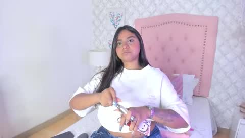 aria_star7 online show from October 2025 08:08:01 PM