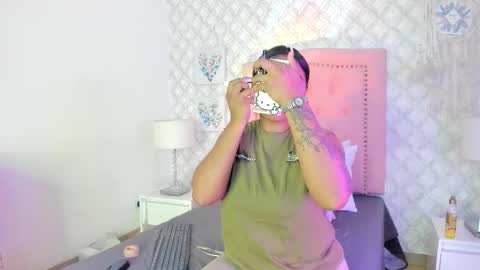 aria_star7 online show from October 2025 07:24:02 PM
