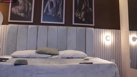 Snapshot of ariaa_isabell chatting on November 2025 07:03:01 PM Ariaa online show from November 2025 07:03:01 PM