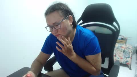 ...Ariana... online show from February 2026 05:41:01 PM