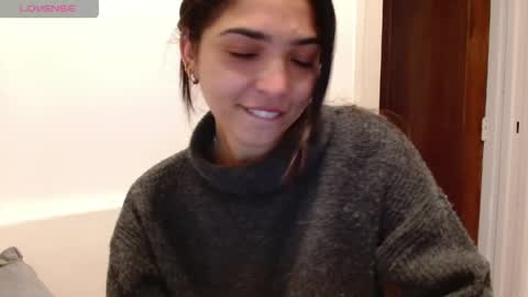 Snapshot of ariagal chatting on April 2026 05:11:01 PM ariagal online show from April 2026 05:11:01 PM