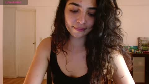 Snapshot of ariagal chatting on May 2026 05:18:01 PM ariagal online show from May 2026 05:18:01 PM