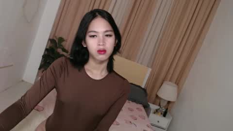 Christine  JorgensenChristmas wish breasts implants  online show from December 2024 06:11:02 AM