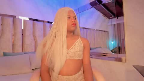 ariana_grande233 online show from February 2026 11:50:01 AM