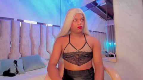 ariana_grande233 online show from February 2026 11:31:02 AM