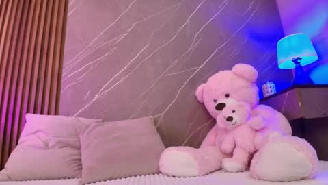 Ariana online show from January 2026 12:10:01 PM