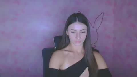 Ariana online show from October 2025 12:31:01 PM