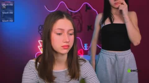 Snapshot of arianaa_cat chatting on May 2026 06:56:02 PM arianaa_cat online show from May 2026 06:56:02 PM