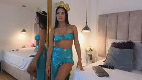 Snapshot of arianaa_miller_ chatting on October 2025 08:41:02 PM Ariana online show from October 2025 08:41:02 PM