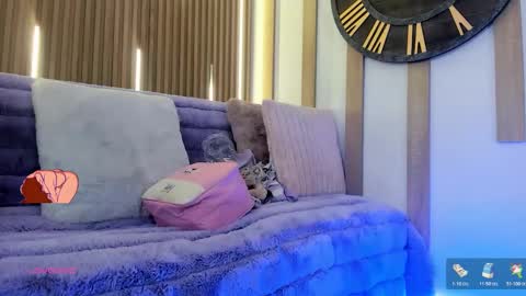 Ari  online show from November 2025 01:22:01 PM