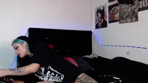 help me 100 hands up my OF is Free  online show from January 2025 03:58:01 AM