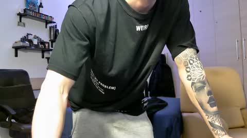 Banana online show from February 2025 08:14:02 PM