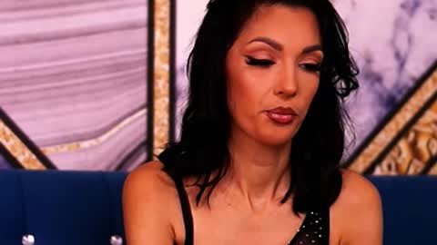 Snapshot of arianna_clover chatting on October 2025 04:37:01 PM Arry online show from October 2025 04:37:01 PM