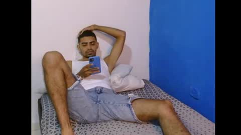 ariasjholeiker online show from August 2026 07:34:02 PM