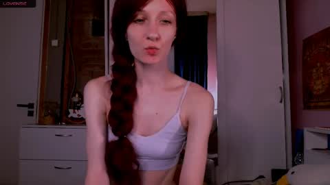 Snapshot of aribluush chatting on May 2026 10:18:02 PM aribluush online show from May 2026 10:18:02 PM
