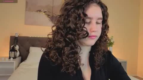 Ariella GTM3  Tue Wed Thu Fri Sat  0400 am-1030pm online show from November 2025 01:15:01 AM