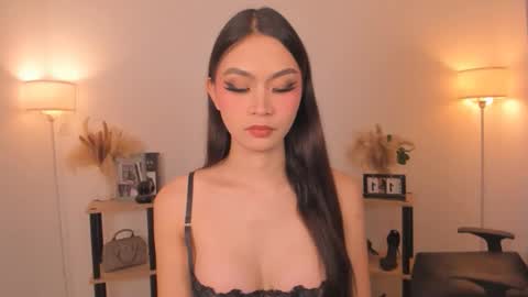 Snapshot of ariellaarida69 chatting on February 2026 01:20:01 PM MIRA GREYSON online show from February 2026 01:20:01 PM