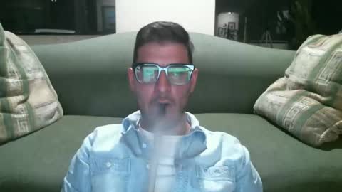 Anon online show from December 2025 04:44:02 AM