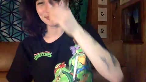 Snapshot of arielwyld chatting on February 2025 03:30:01 AM ariel colin when hes here online show from February 2025 03:30:01 AM
