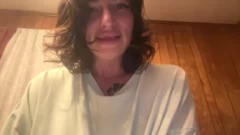 Snapshot of arielwyld chatting on October 2025 10:41:02 PM ariel colin when hes here online show from October 2025 10:41:02 PM
