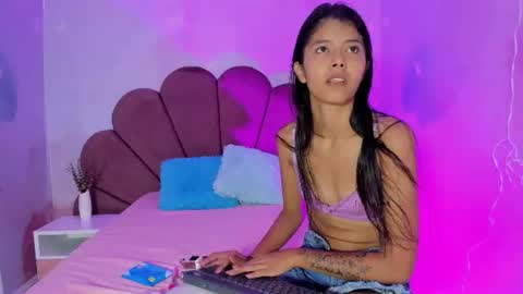 Snapshot of arietta_skinny chatting on July 2026 01:58:01 PM Arietta online show from July 2026 01:58:01 PM