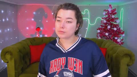 Snapshot of arigraynor chatting on January 2025 09:02:01 AM Ari online show from January 2025 09:02:01 AM