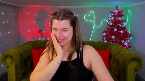 Snapshot of arigraynor chatting on January 2025 03:06:01 PM Ari online show from January 2025 03:06:01 PM