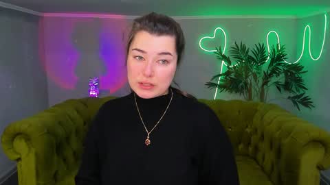 Snapshot of arigraynor chatting on January 2025 09:04:02 AM Ari online show from January 2025 09:04:02 AM