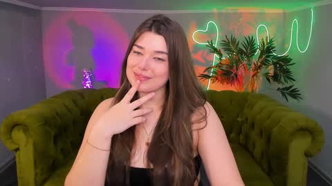 Snapshot of arigraynor chatting on February 2025 10:23:02 PM Ari online show from February 2025 10:23:02 PM