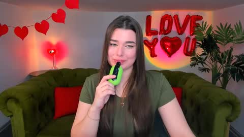 Snapshot of arigraynor chatting on February 2025 12:03:02 PM Ari online show from February 2025 12:03:02 PM