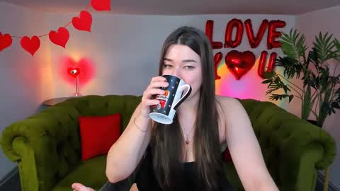 Snapshot of arigraynor chatting on February 2025 04:42:02 AM Ari online show from February 2025 04:42:02 AM