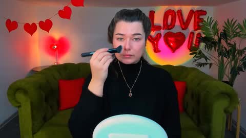 Snapshot of arigraynor chatting on February 2025 09:11:01 AM Ari online show from February 2025 09:11:01 AM