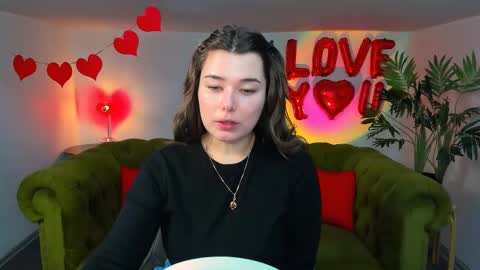 Snapshot of arigraynor chatting on March 2025 01:09:01 PM Ari online show from March 2025 01:09:01 PM