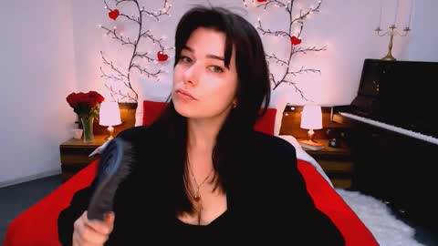 Snapshot of arigraynor chatting on November 2025 09:10:01 AM Ari online show from November 2025 09:10:01 AM