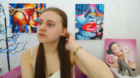 arinabelle online show from February 2026 06:54:01 AM