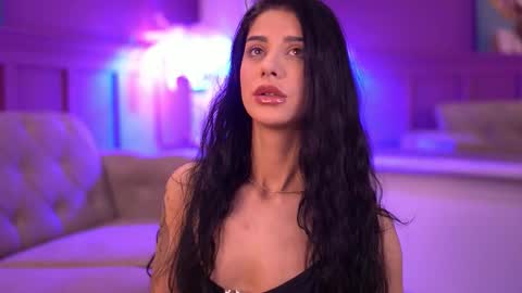 Snapshot of arinarhodes chatting on September 2025 05:14:01 PM Arina online show from September 2025 05:14:01 PM