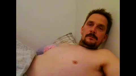 Snapshot of ariparikrigsmann chatting on January 2025 10:22:02 PM ariparikrigsmann online show from January 2025 10:22:02 PM