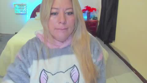 arisha_katy1 online show from March 2025 11:50:01 AM