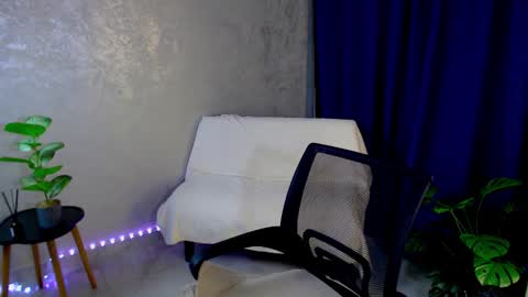 Arlana online show from November 2025 05:07:02 AM