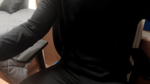 arlandria_ online show from December 2025 09:11:02 PM