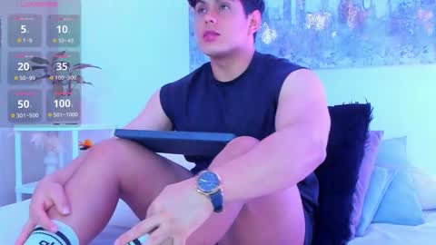 Snapshot of arminjones1 chatting on October 2025 03:04:02 AM online show from October 2025 03:04:02 AM