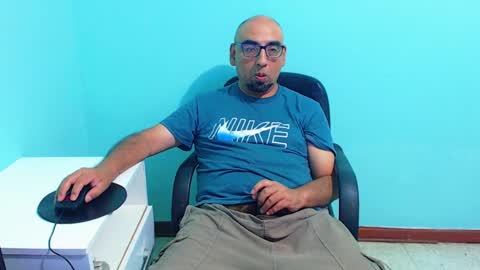 arnelux72 online show from January 2025 04:52:02 AM