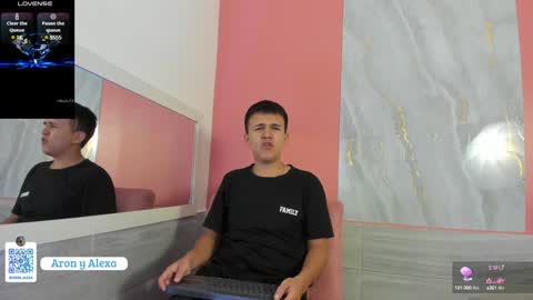 Alexa  Aron online show from December 2024 01:13:02 PM