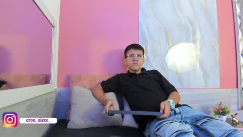 Alexa  Aron online show from December 2024 01:06:01 PM